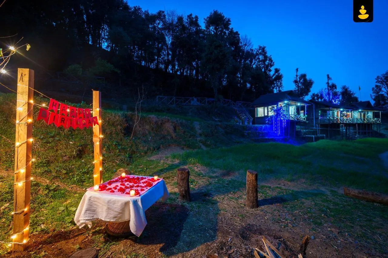 Livingstone Shimla Jungle Stay 0*,  Indie